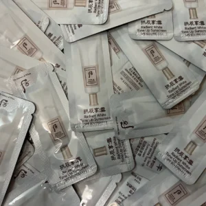 The History of Whoo Radiant White Tone Up Sunscreen 1ml x 50pcs SPF50+/PA++++