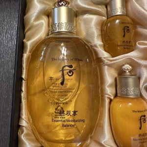 The History of Whoo Gongjinhyang 3pcs Special Set Anti Wrinkle Moisture K-Beauty