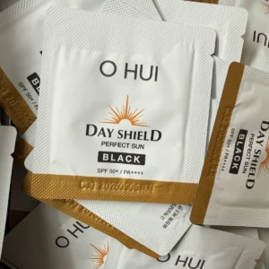 O HUI Day Shield Perfect Sun BLACK 1ml x 100pcs SPF50+ PA++++ OHUI