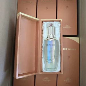 The History of Whoo Cheongidan Rejuvenating Pro-radiance Refining Essence 150ml