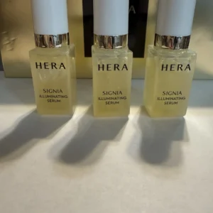 HERA Signia Illuminating Serum 10ml x 3pcs = 30ml for Radiance & Elasticity